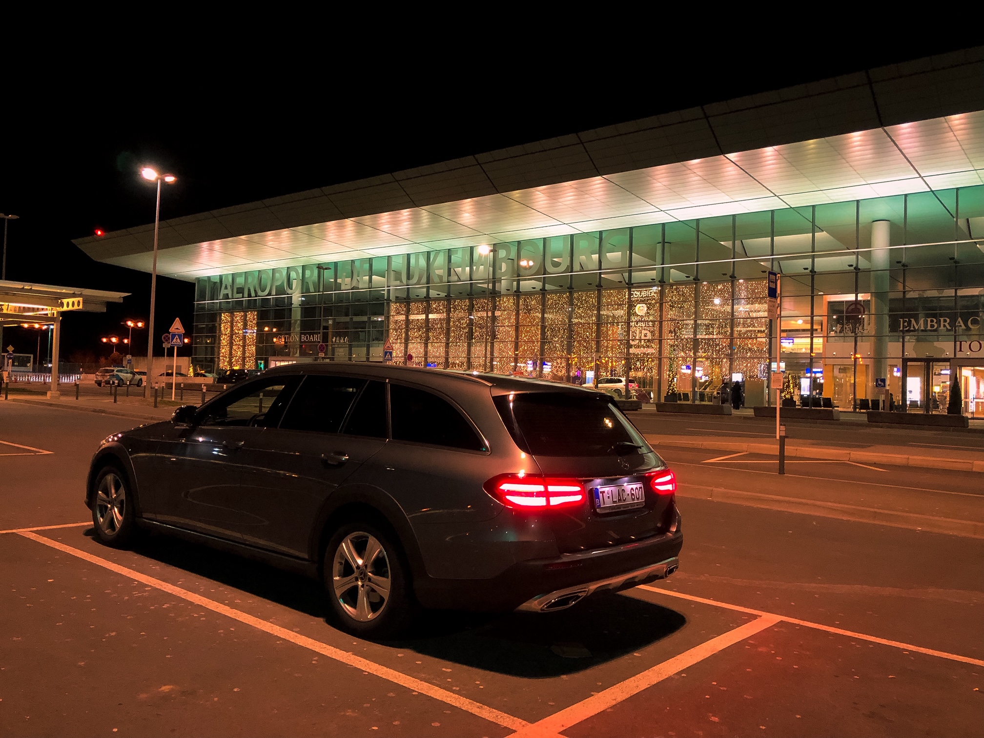 "chauffeurs certifiés pour trajets vers aéroports"